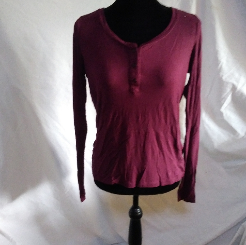 American Eagle girls burgundy long sleeve shirt